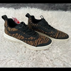 Vans tiger/animal print 7.5 NWT
